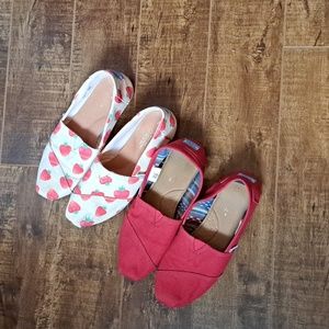 Ladies 2 pairs size 8 Toms